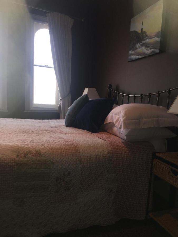 Regency House Bed & Breakfast Walton-on-the-Naze Exterior foto
