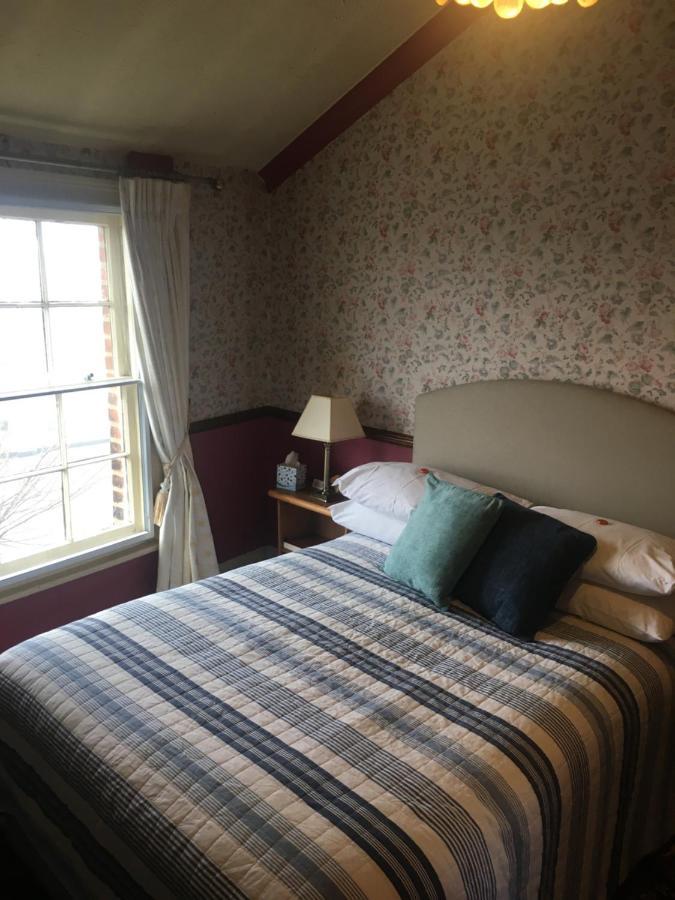 Regency House Bed & Breakfast Walton-on-the-Naze Exterior foto